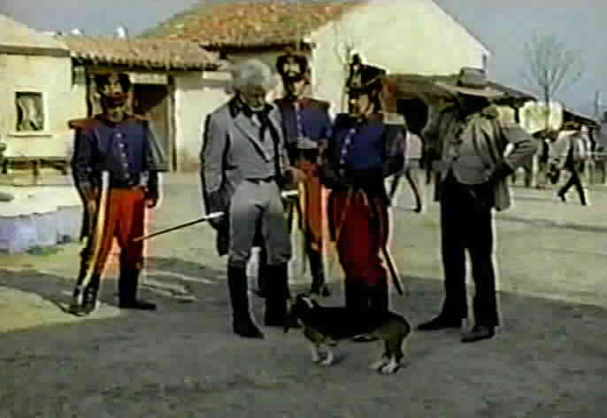 Sgt. Mendoza shows the alcalde his new attack dog.